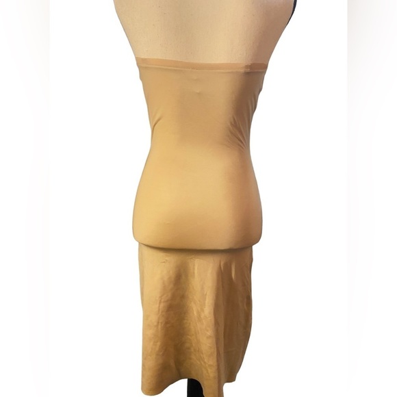 SPANX Simplicity Strapless Convertible Full Slip in Nude Size Large. - Picture 3 of 4